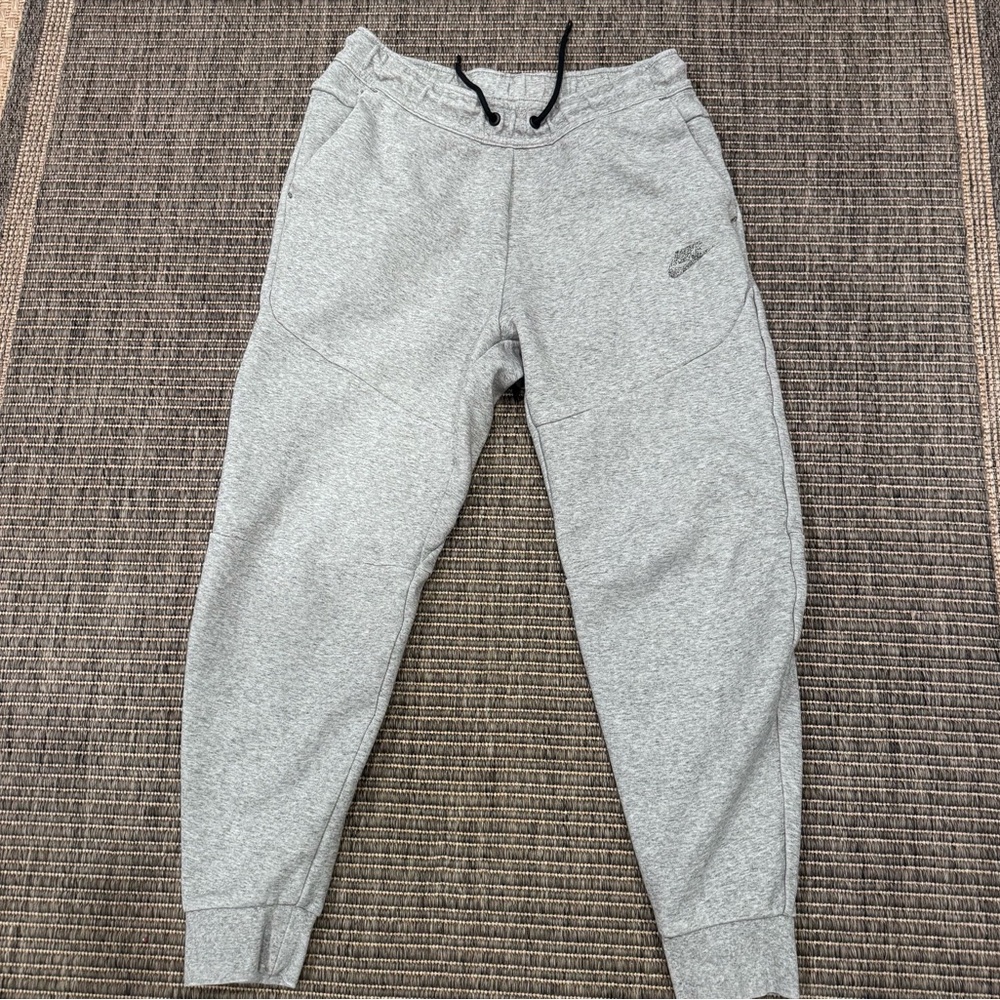 Nike Sportswear Tech Grey Men's Fleece Jogger Sweatpants